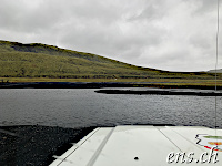 Richtung Landmannalaugar - hier muss man durch ;-)<br />Je nach Strecke eine von vielen Flussquerungen !