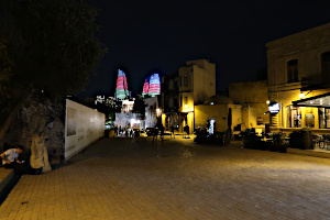 Altstadt mit den Flame Towers