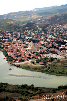 Blick zur Swetizchoweli-Kathedrale in Mzcheta