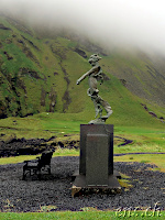 Statue for emigrated Mormons @ Golf Course