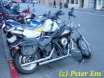  Eine Harley und viele Japaner 